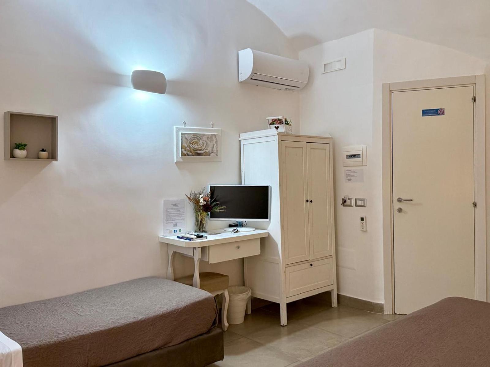 Chiaia Suites Napoli Phòng bức ảnh